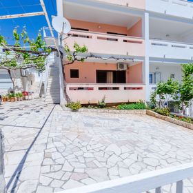 Apartments Kursan Okrug Gornji