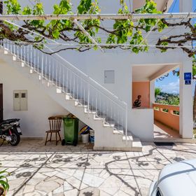 Apartments Kursan Okrug Gornji