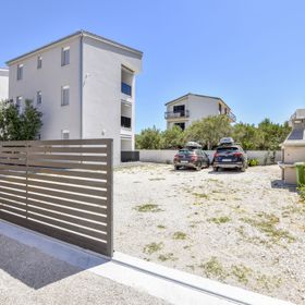 Apartments Zdeslav Rogoznica