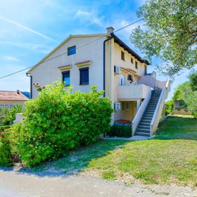 Apartments Vesna Rab II