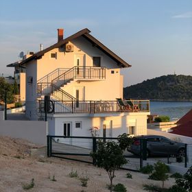 Apartments Ruza Razanj