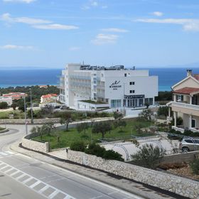 Apartment JAKOV Novalja