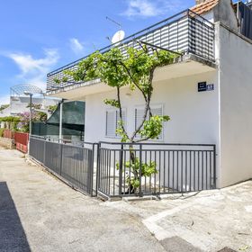 Apartments Matas Rogoznica