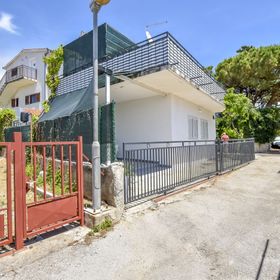 Apartments Matas Rogoznica