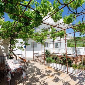 Apartment Marija Podstrana