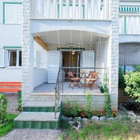 Apartment Luna Srima