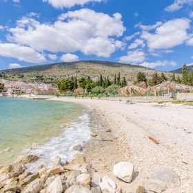 Apartment Rozalia Seget Donji