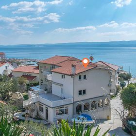 Apartments Clarus Mare Duce