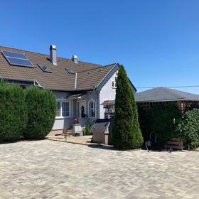 Grey Lavender Home Apartman Kőröshegy