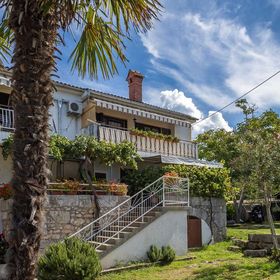 Apartmanok Parkolóhellyel Malinska, Krk - 19342 Malinska