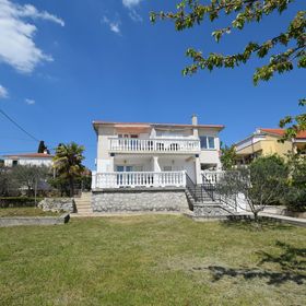 Apartmanok Parkolóhellyel Krk - 19365