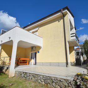 Apartmanok Parkolóhellyel Krk - 19378