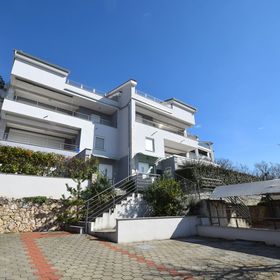 Apartmanok Parkolóhellyel Njivice, Krk - 19379 Njivice