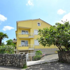 Apartmanok Parkolóhellyel Malinska, Krk - 19389 Malinska