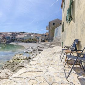 Apartment Paradise Postira