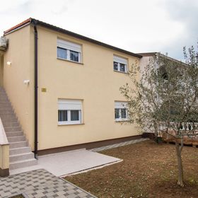 Apartment Tommy Sabunike