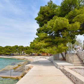 Apartment Albatros Tribunj