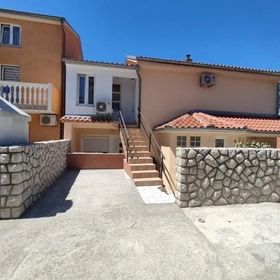 Apartments Natalija Novi Vinodolski