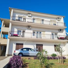 Apartments Vesna Novi Vinodolski