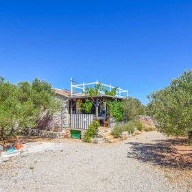 House Volak Nevidane