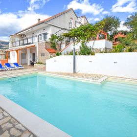 House Rovana Rovanjska