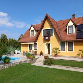 Éva Villa Gyenesdiás