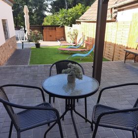 Maja Vendégház Dunaalmás