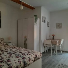 Maja Vendégház Dunaalmás