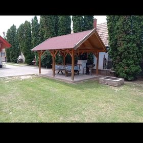 Udvarház Vendégház Balatonendréd