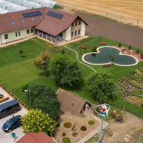 Auróra Rendezvényterem & Szállás Jászapáti