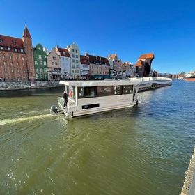 NOMADREAM Houseboat Gdańsk