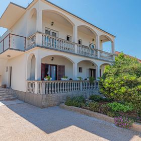 Apartman Raslina - CDJ923