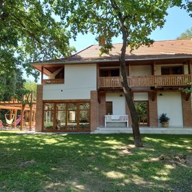 Tiszára néző Heverésző Vendégház Tiszalök