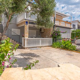 Apartman Pirovac - CDJ924