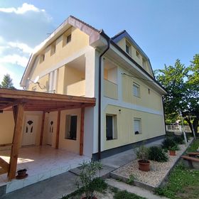 Party Apartmanház Balatonvilágos