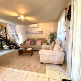 Akácvirág Vendégház Sarud 