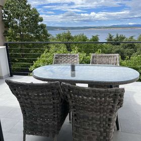 Apartments Suzzy Dramalj