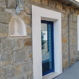 Nyaralóház Parkolóhellyel Kostanje, Omis - 19770 Kostanje