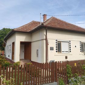 Álom Vendégház*** Abádszalók