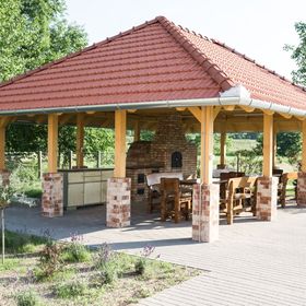 Körösvirág Vendégház Újiráz