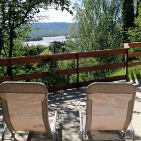 Házadombon Vendégház Zebegény