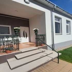 Déri Kert Apartmanház B*** Baja