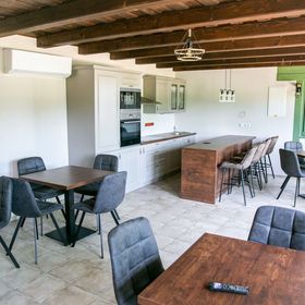 Borostyán Porta Lesencetomaj