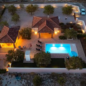 Villa Lunis Čista Velika