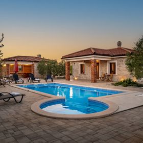 Villa Lunis Čista Velika