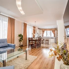 Apartament- Noclegi Handzel Ratułów