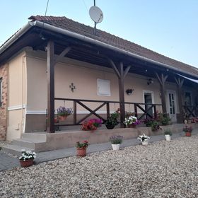 Diána Vendégház Vajdácska