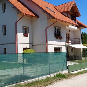 Szikszai Apartman Balatonfűzfő