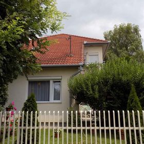 Flóra Apartman Balatonlelle