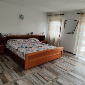 Casa Irina Romanii de Jos